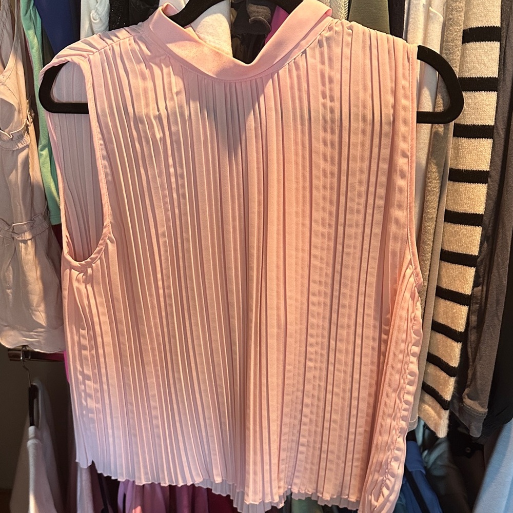Elegant Pink ZARA Pleated Sleeveless Top